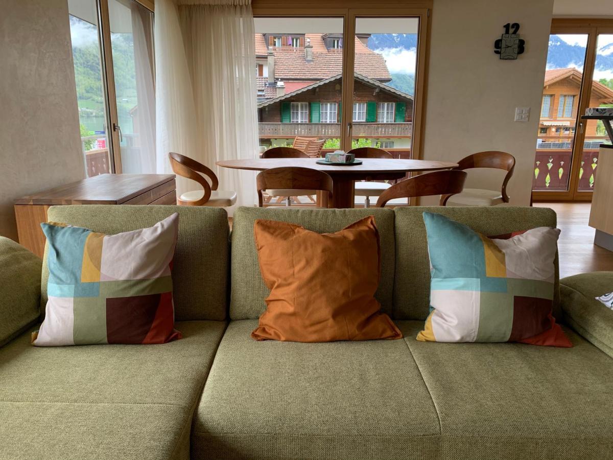 Seehaus / lake view apartment Iseltwald Buitenkant foto