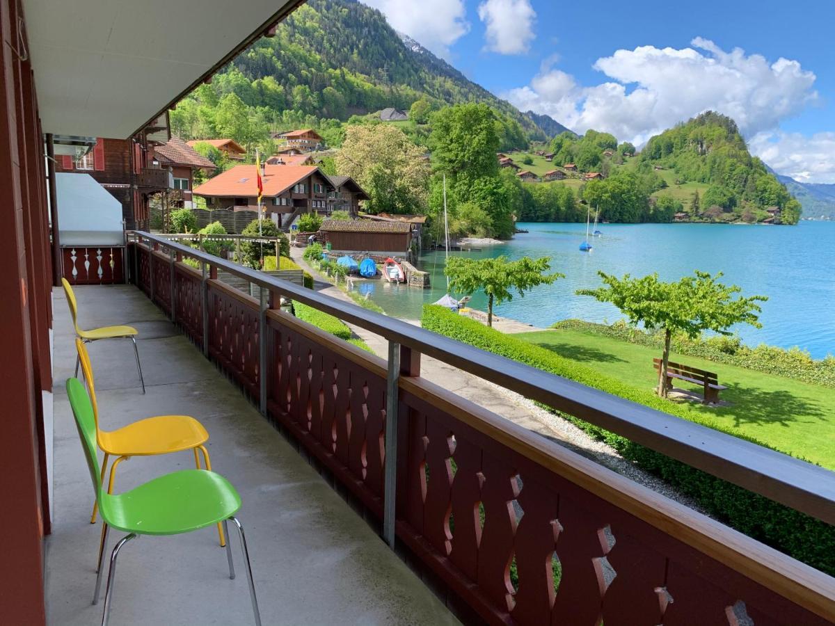 Seehaus / lake view apartment Iseltwald Buitenkant foto