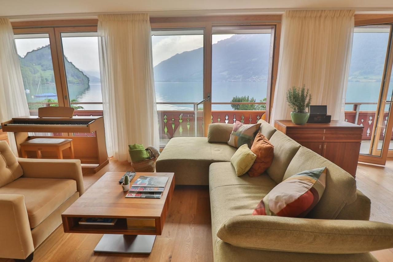 Seehaus / lake view apartment Iseltwald Buitenkant foto